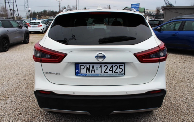 Nissan Qashqai cena 82900 przebieg: 63000, rok produkcji 2018 z Pasym małe 562